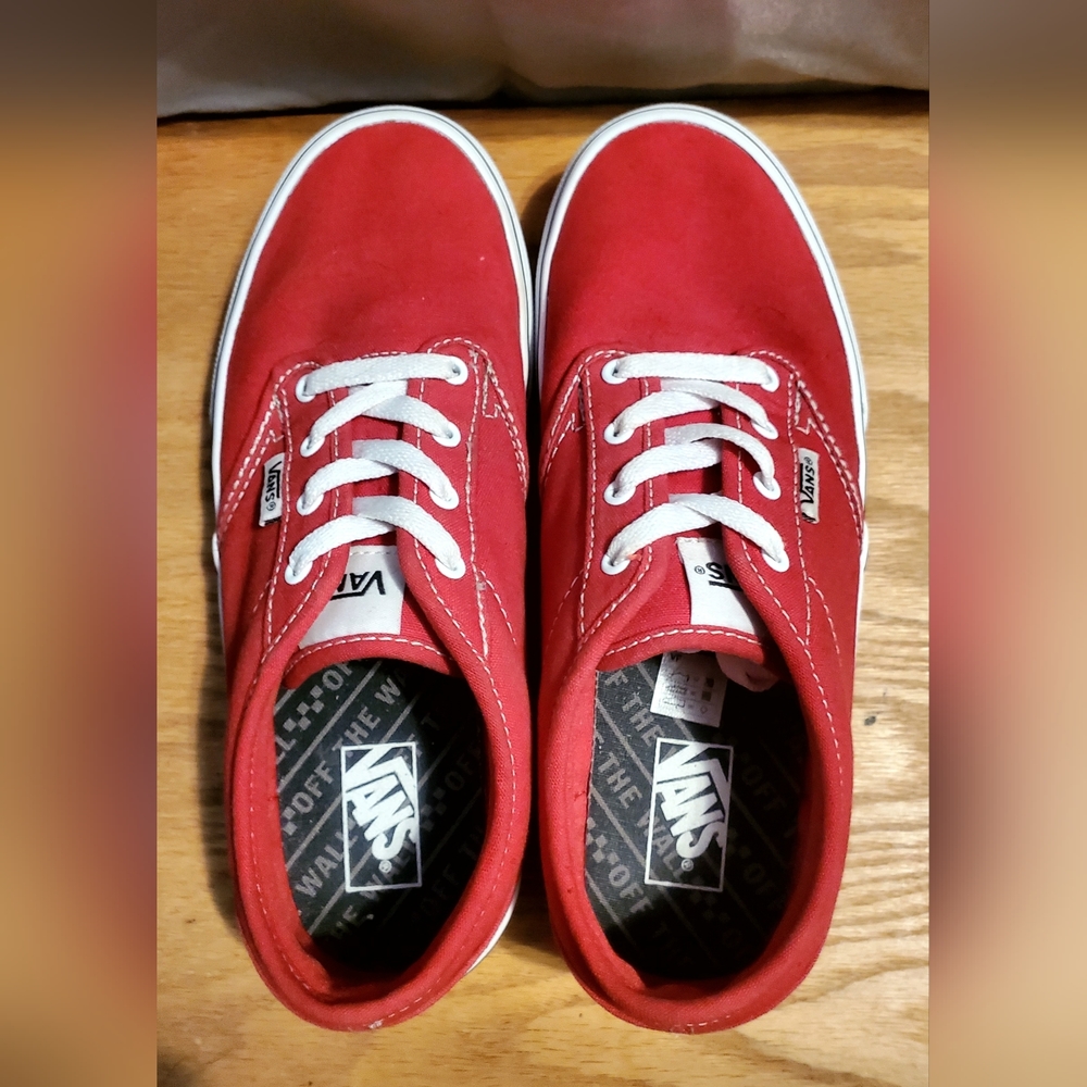 BOYS' VANS LITTLE KID & BIG KID ATWOOD SNEAKERS Size 5 / But fits women size 6.5